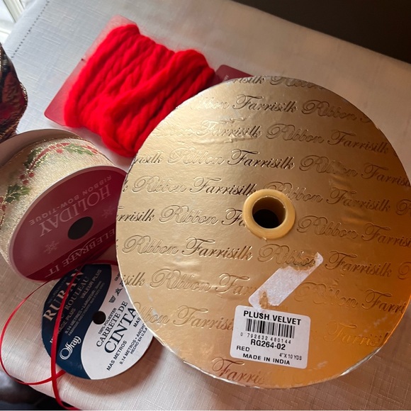 Holiday Craft Ribbon Bundle Wire ribbon velvet red 4” widelot; vintage hallmark - Picture 6 of 16